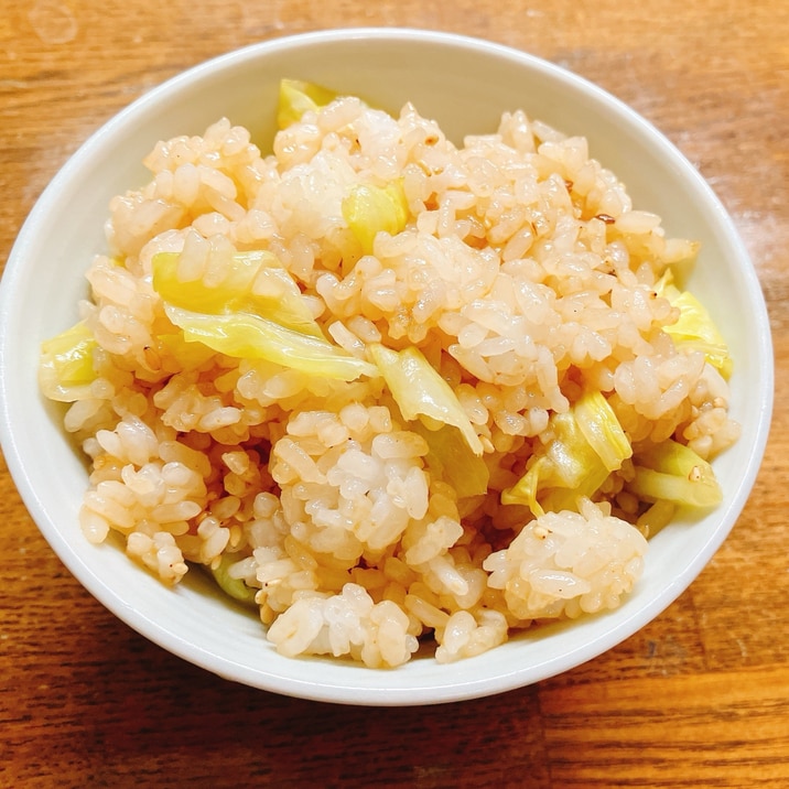 キャベツ焼肉のたれ炒めご飯